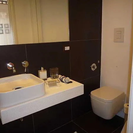 Center 2 Bed and Breakfast