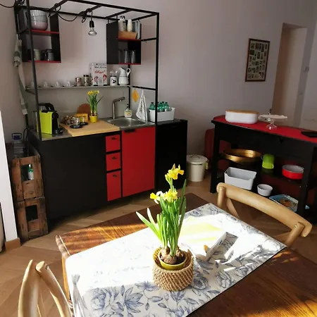 Center 2